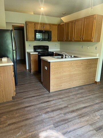 Building Photo - 123 Legend Ct