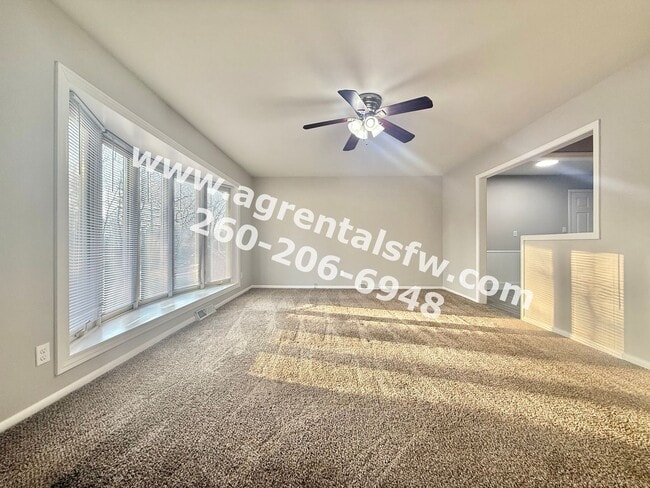 Building Photo - 3 Bedroom House