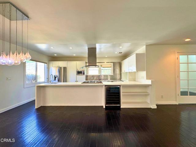 Building Photo - 869 S Euclid Ave