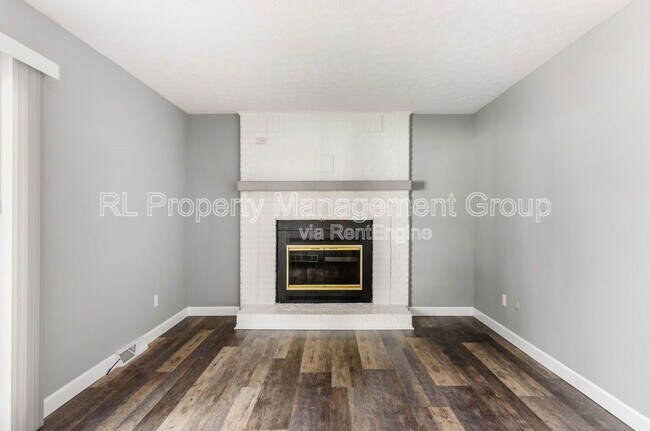 Building Photo - 5951 Als Ct