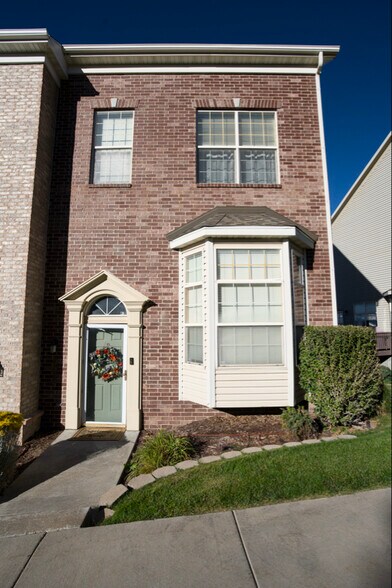 Building Photo - 953 Senior Band Rd