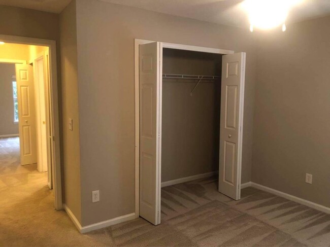 3rd bedroom entrance and closet - 13800 Herons Landing Way