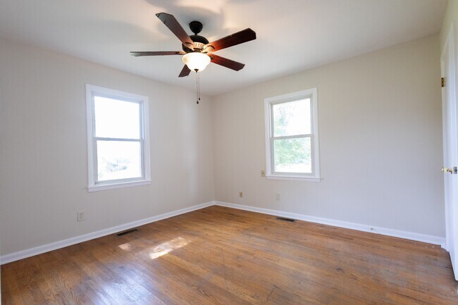 Building Photo - 815 Mount Olivet Girkin Rd