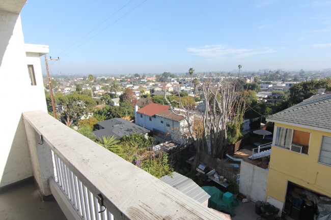 Building Photo - 3111 4th St