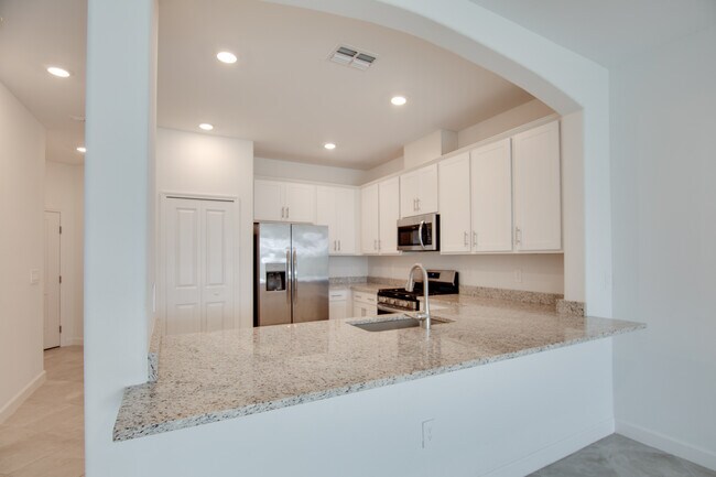 Building Photo - 5512 Sapphire Stone Cv