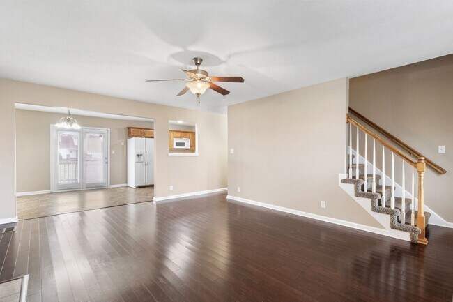Building Photo - 1566 Autumn Dr