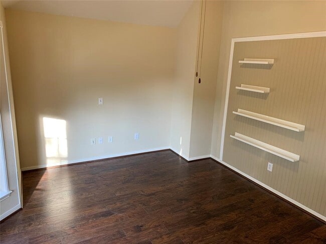 Building Photo - 18019 Oak Orchard Lane