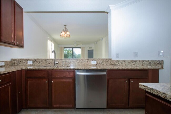 Building Photo - 16804 Vardon Ter