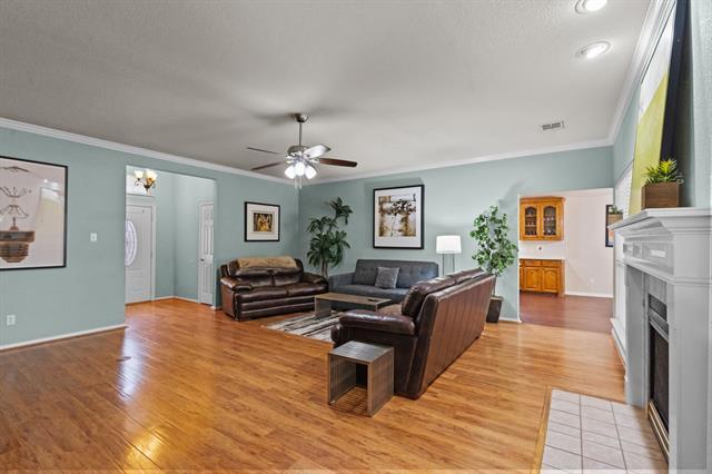 Building Photo - 3740 Regency Cir