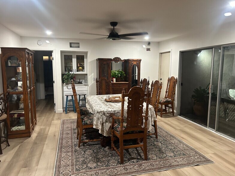 Building Photo - 20902 Mission Ln