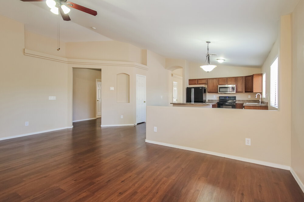 Building Photo - 21818 W Sonora St
