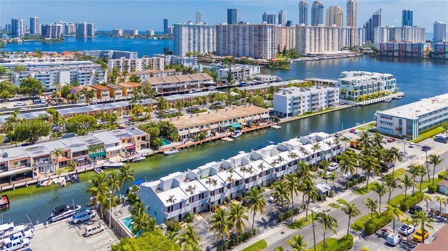 Building Photo - 3827 NE 166th St