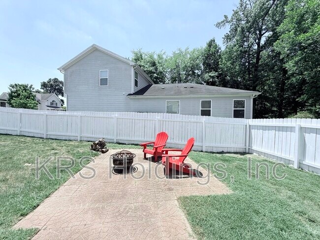 Building Photo - 5810 Spring Glen Lane