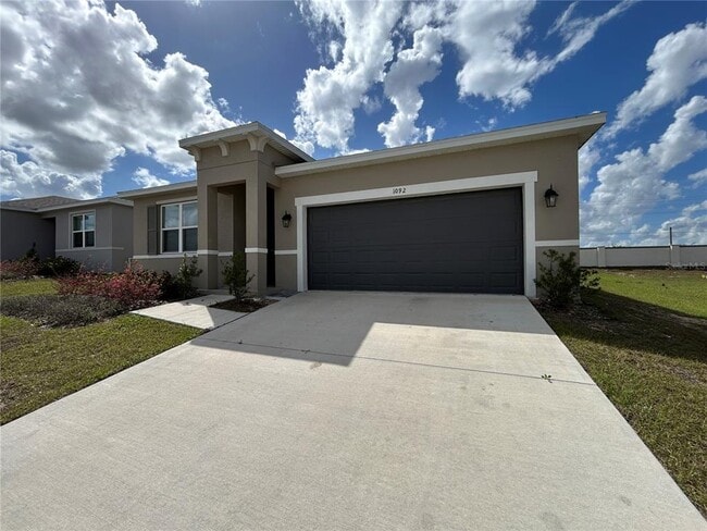 Building Photo - 1092 Patriot Lp