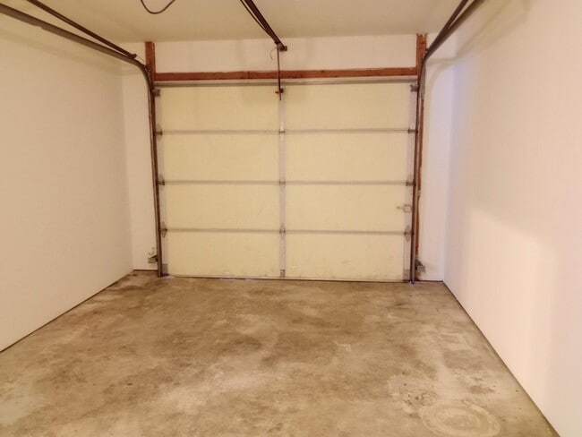 Building Photo - 3527 Prescott Dr