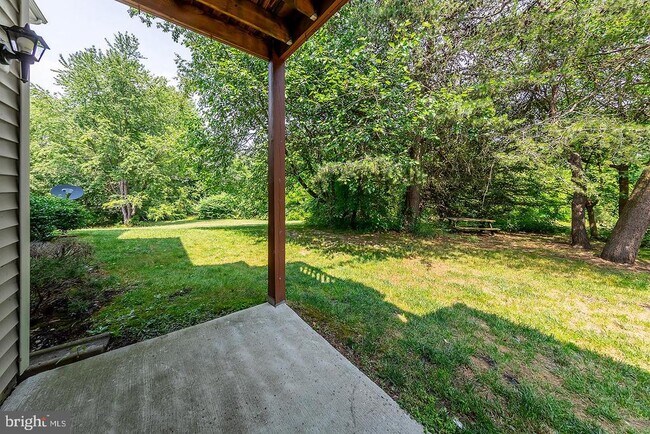 Building Photo - 1122 Tristram Cir
