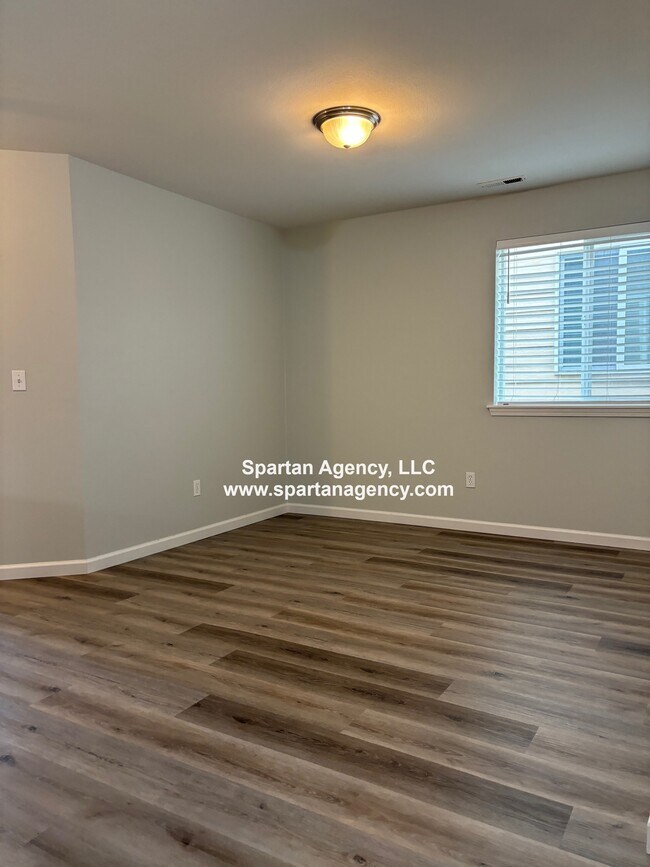 Building Photo - 21514 104th Street Ct E