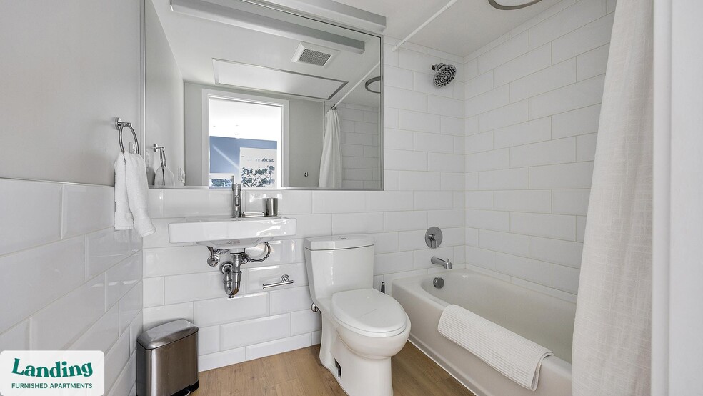 Building Photo - 135 Adams St