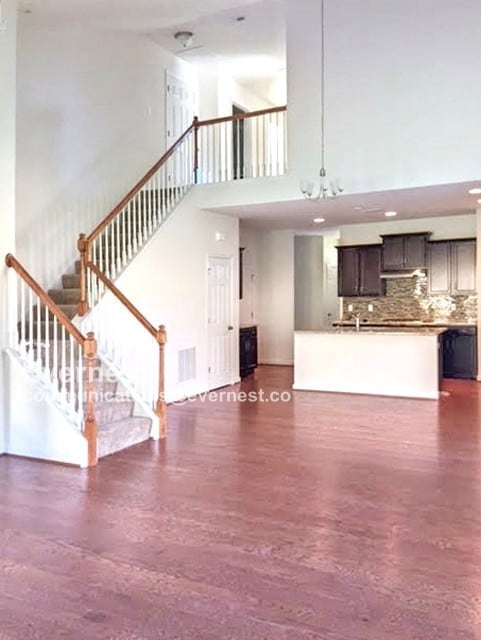 Building Photo - 600 Haven Mews Cir