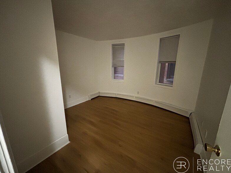 Building Photo - 655 Washington St