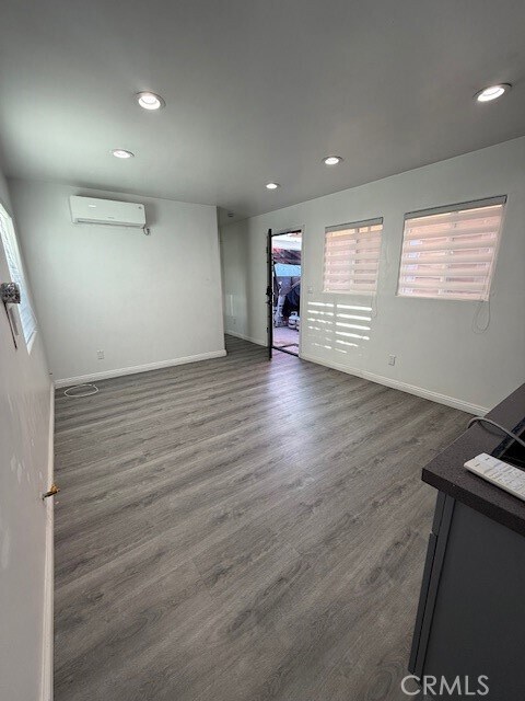 Building Photo - 13718 Hanwell Ave