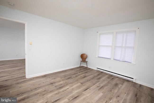 Building Photo - 129 S Main St