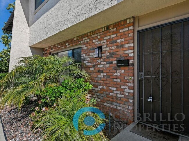 Building Photo - 3431 Fairlomas Rd