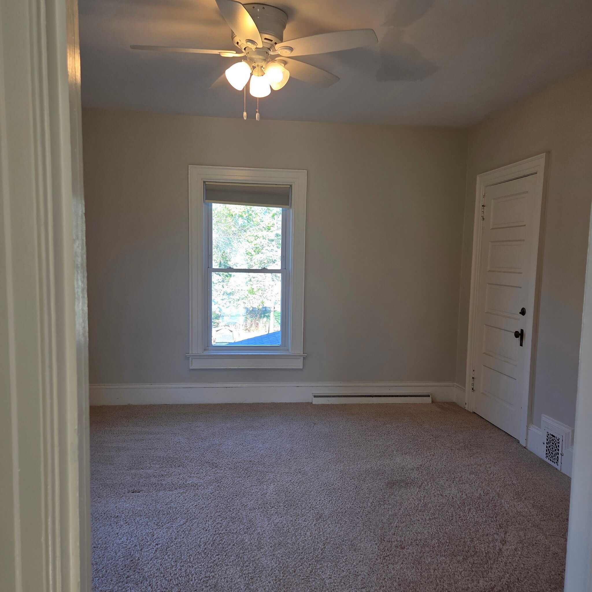 Large Bedroom 2/Office - 454 W Wisconsin Ave