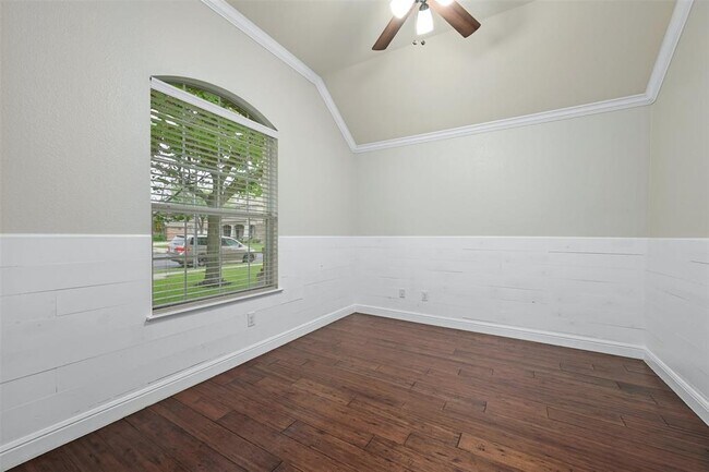 Building Photo - 116 Wolf Creek Way