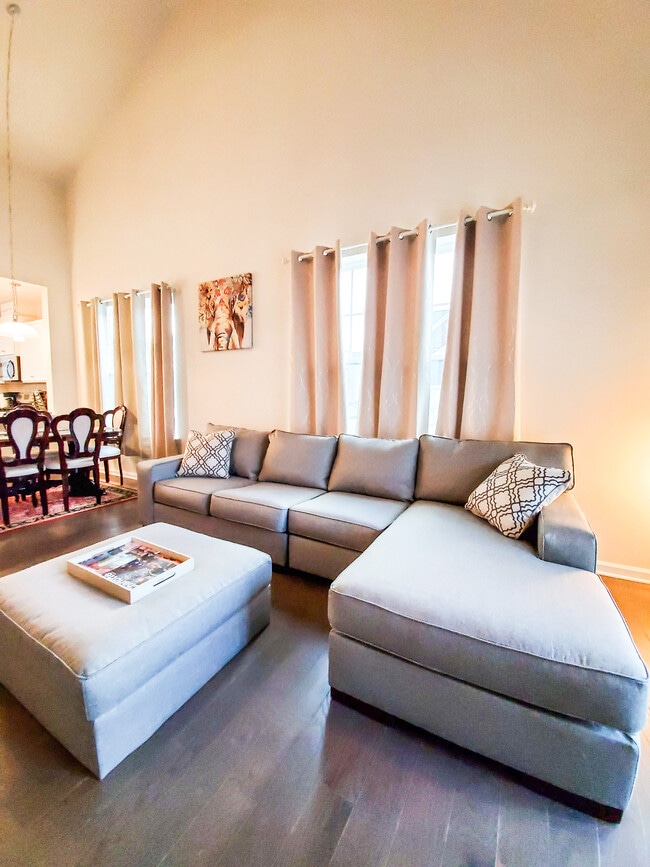 Building Photo - 6958 Walnut Branch Ln