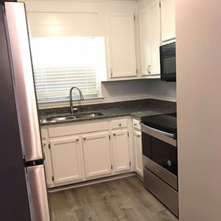 Building Photo - 4432 Bonnell Dr NW