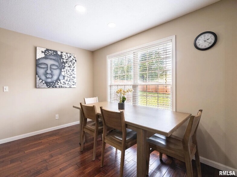 Building Photo - 10009 Brompton Ct