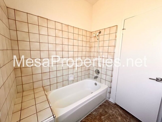 Building Photo - 16783 Hidden Creek Dr