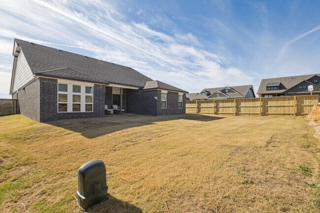 Building Photo - Modern Comfort Meets Turn-Key Living in Owasso’s Newest Build