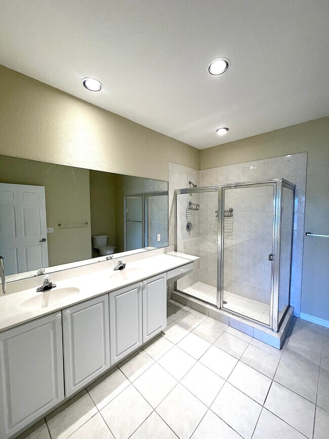 Building Photo - 1791 S Dovetail Dr