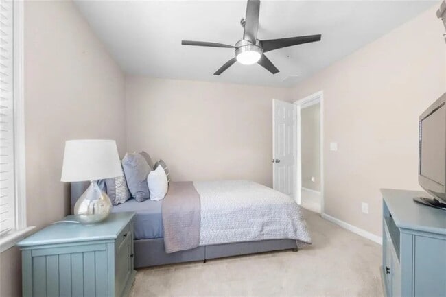 Building Photo - 6022 Mayfield Way SE