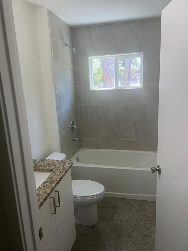 Building Photo - 2703 Ave G