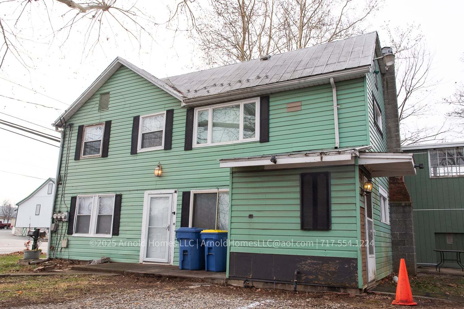 Exterior - 1024 W Trindle Rd