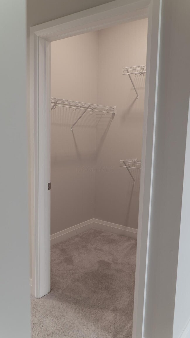 Building Photo - 6633 Dale Dr