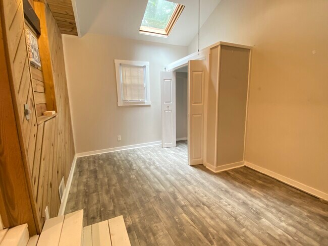 Bedroom 3 - 4426 Holbrook Dr