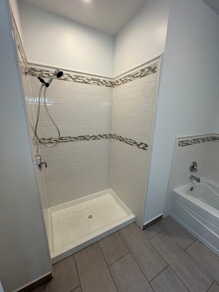 Building Photo - 4524 Edgemont St