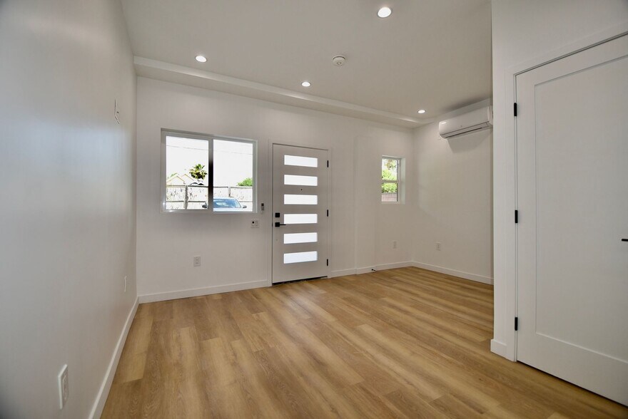 Building Photo - 5754 Colfax Ave