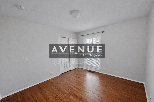 Building Photo - 412 Claymont Dr