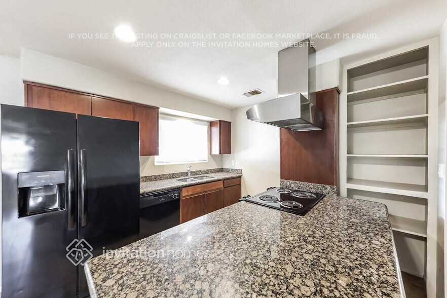 Building Photo - 3316 W Orchid Ln