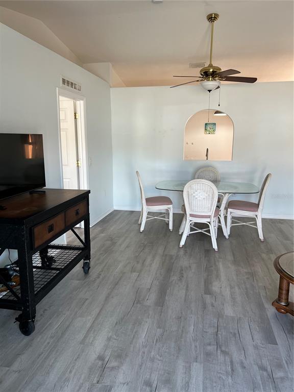 Building Photo - 2105 Atwater Dr