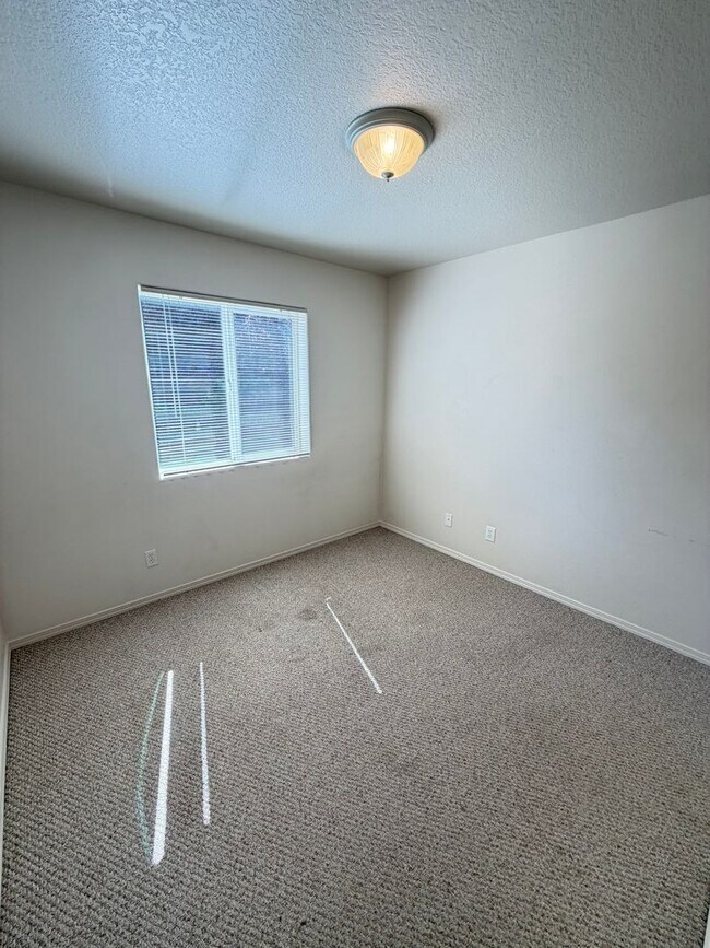 Building Photo - 375 Twister St NE