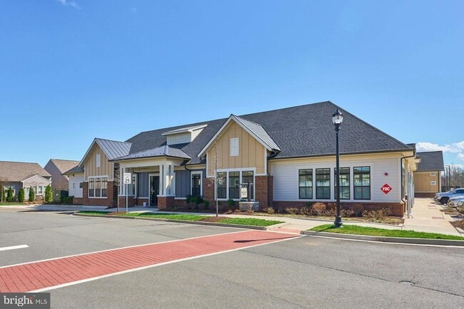 Building Photo - 15563 Blue Lotus Ln
