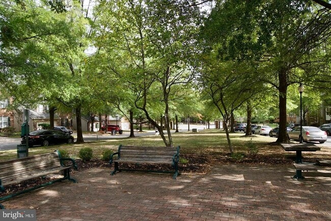 Building Photo - 1700 Peach Blossom Ct