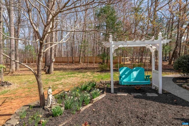 Building Photo - 3125 Beau Mont Farm Rd