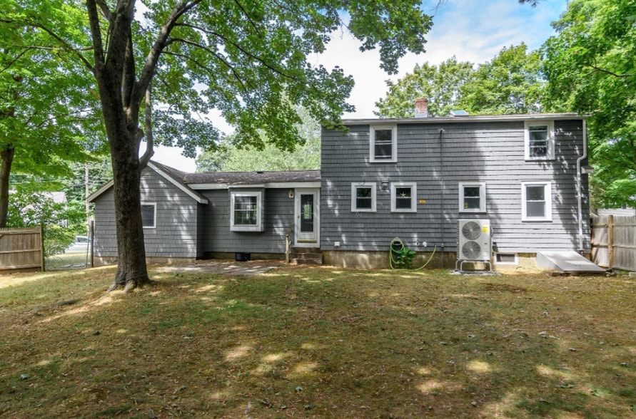 Building Photo - 7 Ferndale Rd